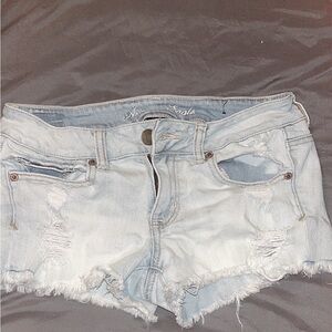 Light distressed Jean shorts